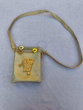 Vintage NIMA Shiny Gold Purse Gold Crossbody Tiger Rhinestone Eye